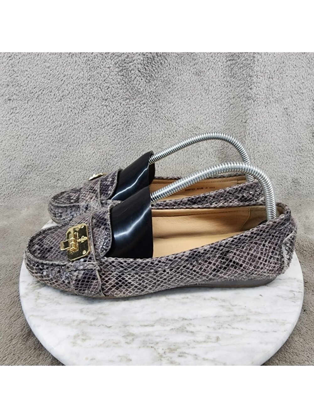 Cole Haan Shoes Womens Size 8.5 Gray Leather Tali Lock Moc Loafers *Read* - Picture 1 of 13